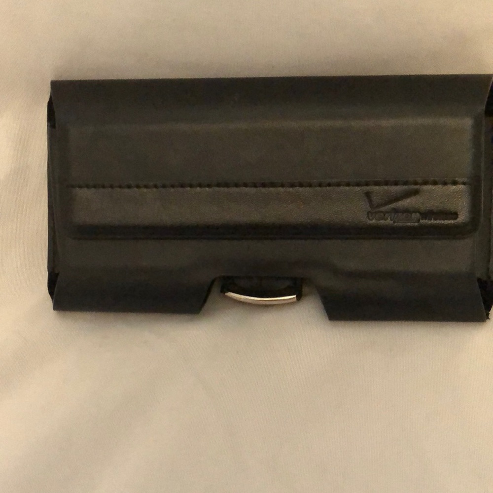 Clip on belt phone holder made by Verizon